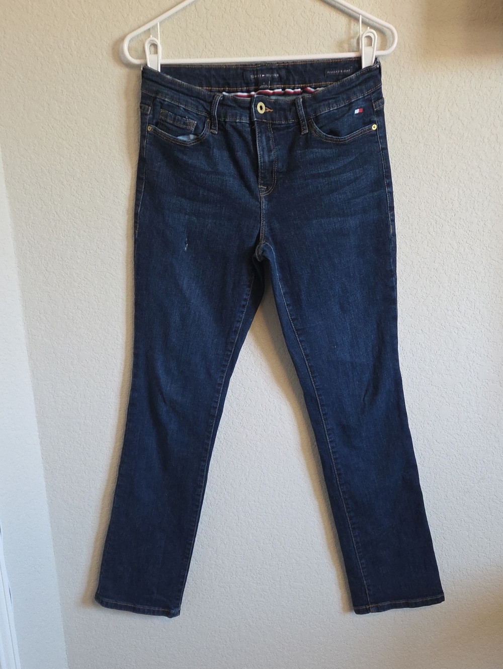 Tommy Hilfiger Mid Rise Straight Leg Jeans Dark Wash Denim - Size 4